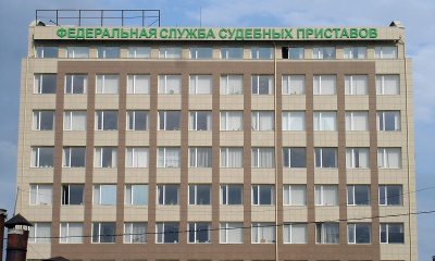 Объемные буквы с цельноклееными корпусами из пластика, без подсветки.